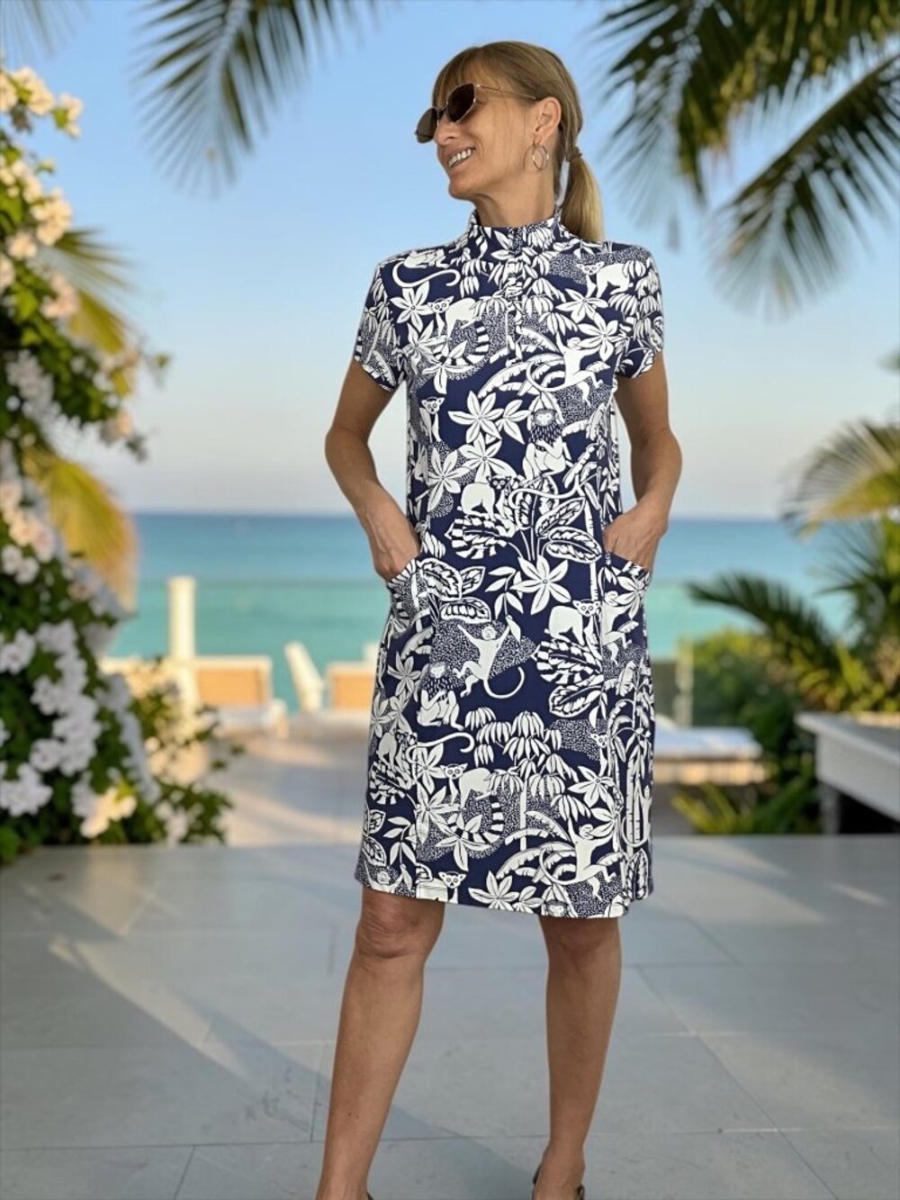 J. McLaughlin Mini Dress M Monkey Jungle Design Short Sleeve Quarter Zip